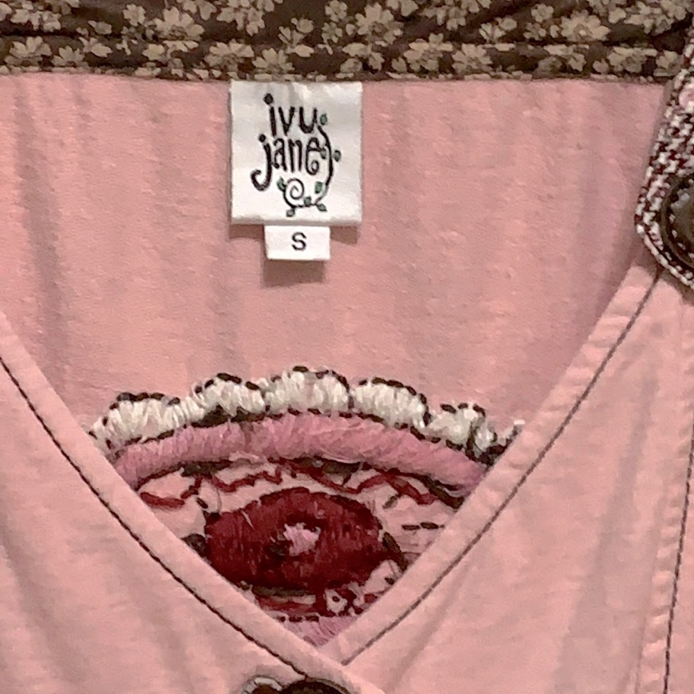 Ivy Jane Embroidered Appliqué Vest Top Small Flower Butterfly - Picture 2 of 8